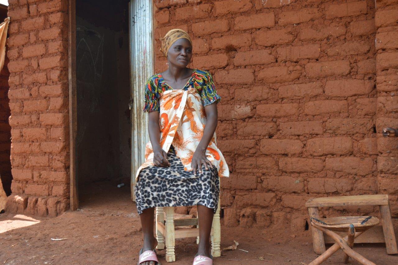 Tanzania: Burundian woman learns carpentry