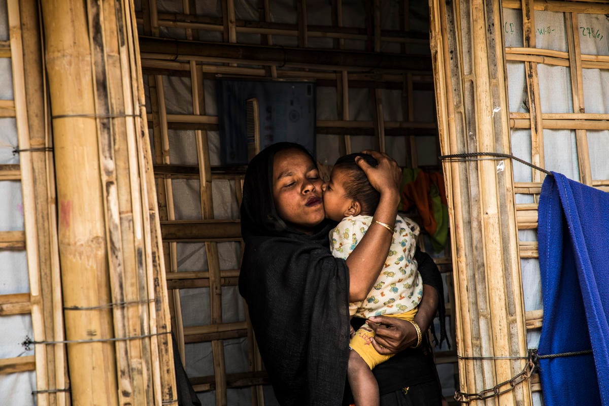 Bangladesh. Families settled in Kutupalong refugee camp, 3 years after the crisis broke out