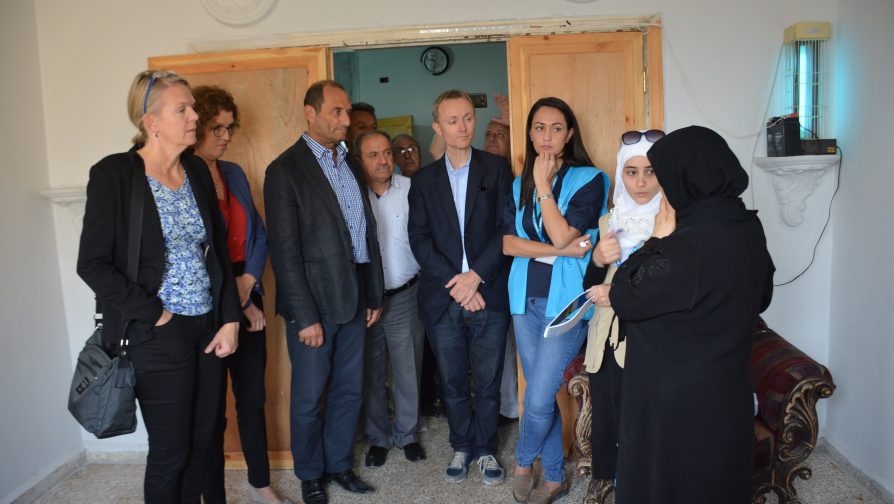 Norwegian delegation meets displaced Syrians in Homs city