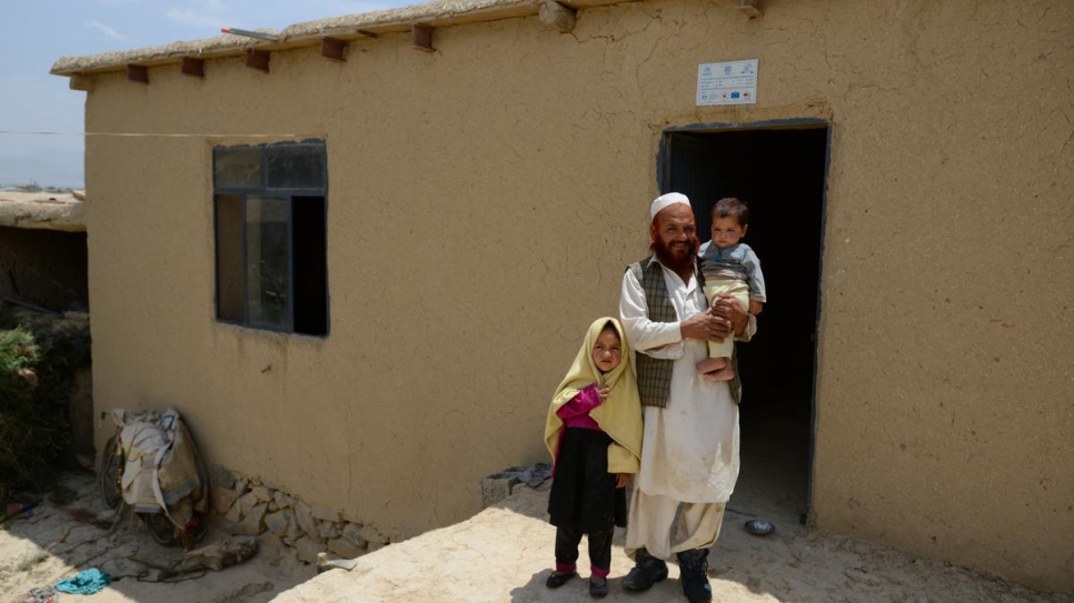 UNHCR Tough choices for Afghan refugees returning home