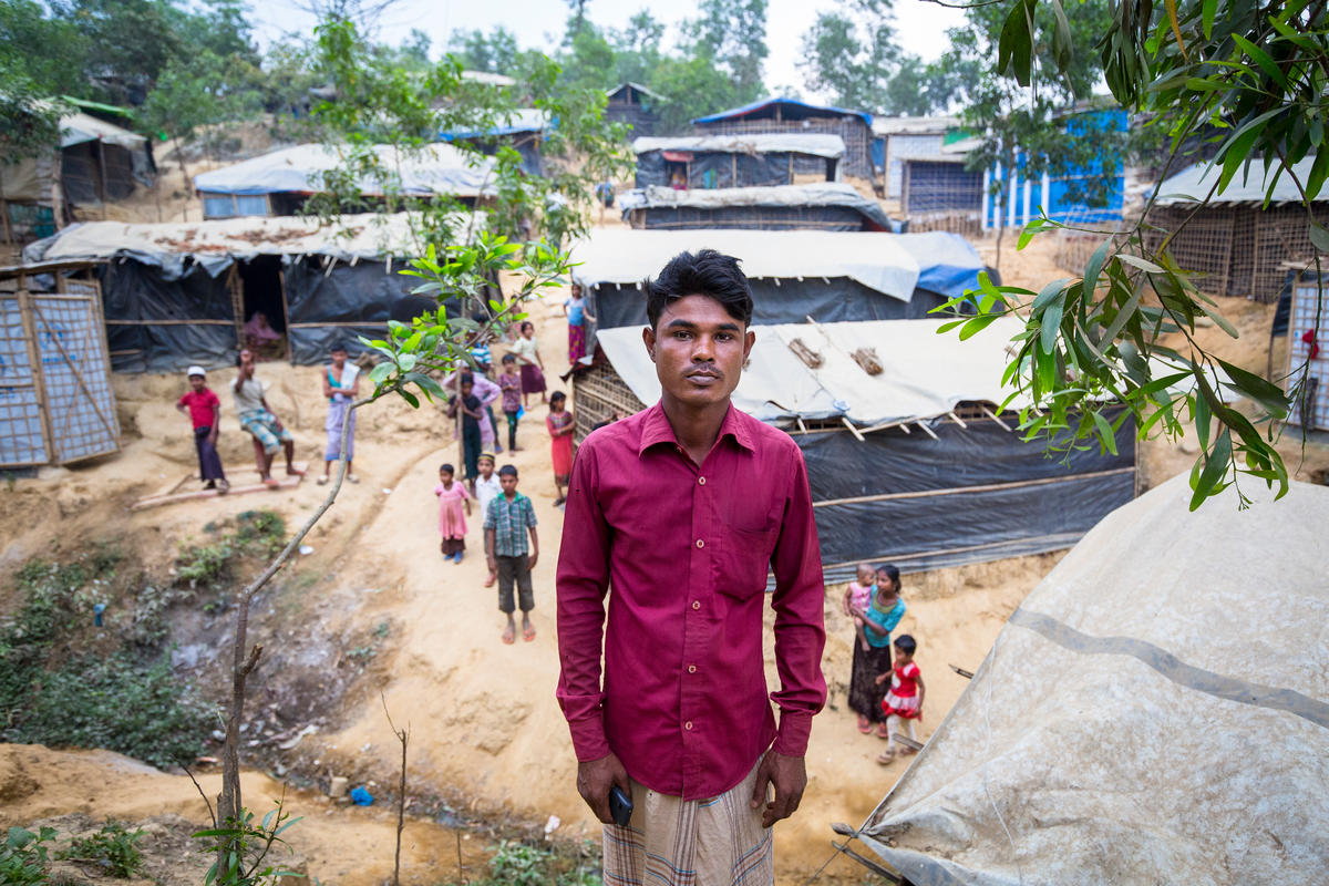 Bangladesh. Bangladeshi farmers shelter Rohingya refugees