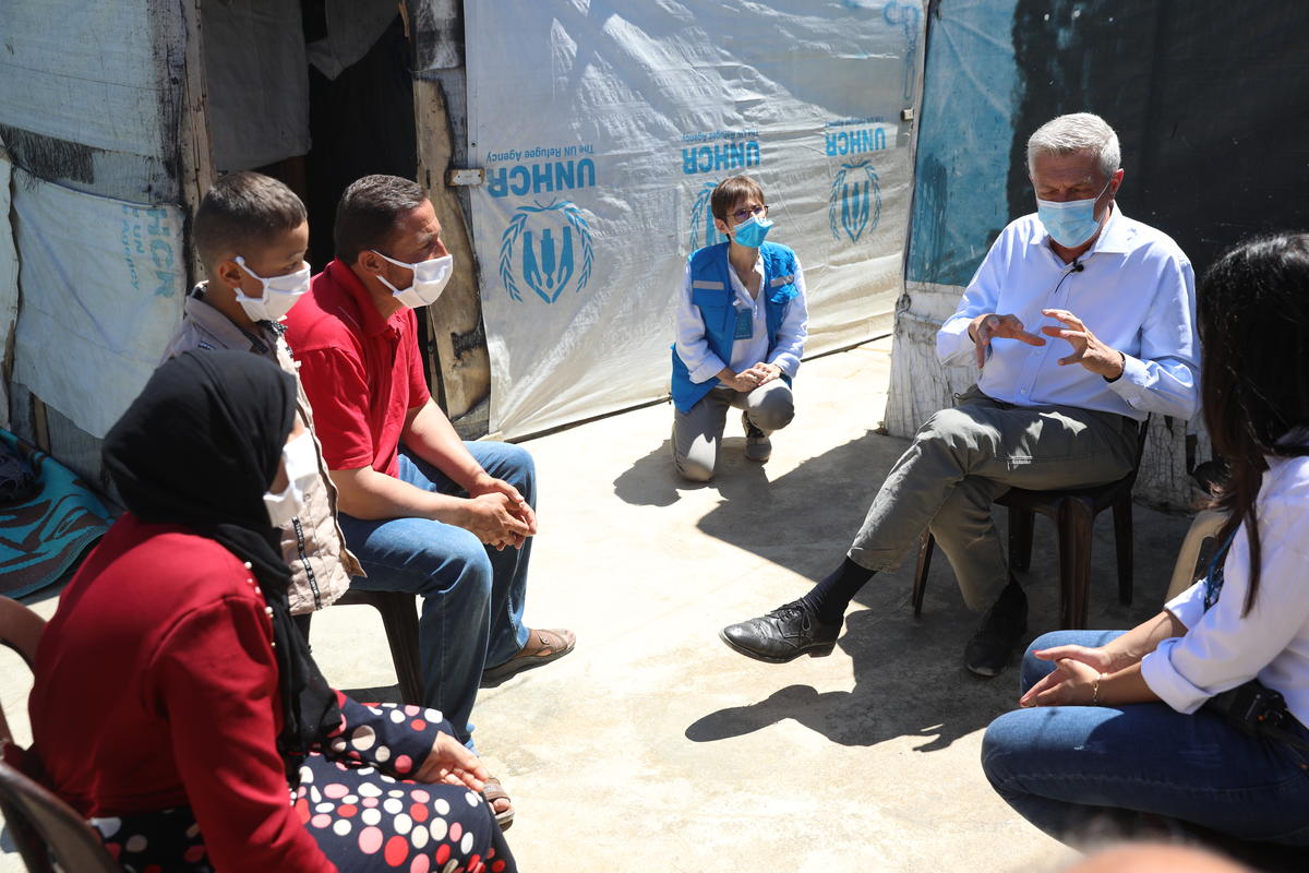 Lebanon. UN High Commissioner meets Syrian refugees