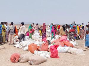 Ethiopia. UNHCR distributes food to Eritrean refugees in the Serdo refugee site, Afar region,