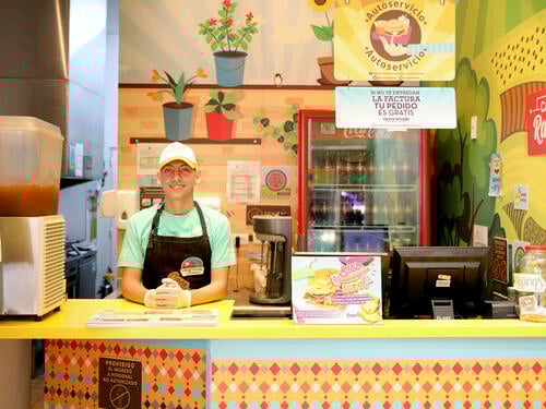 Colombia. Private sector steps up to employ Venezuelan refugees and migrants