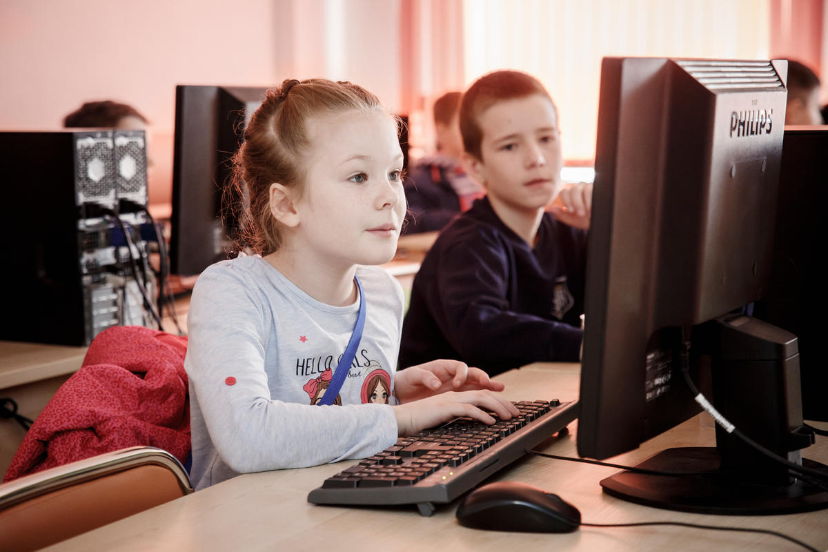 Belarus. Coding classes for kids at innovative refugee tech project