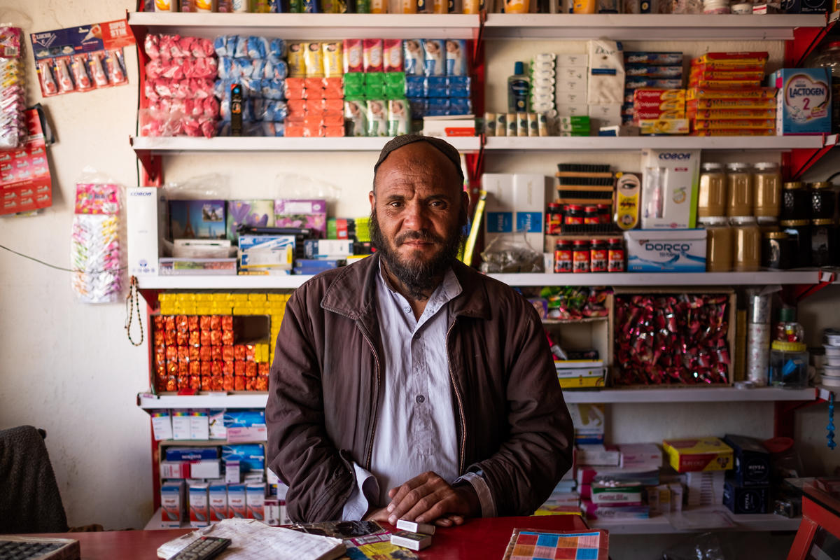 Afghanistan. UNHCR works with Afghans returned from Pakistan