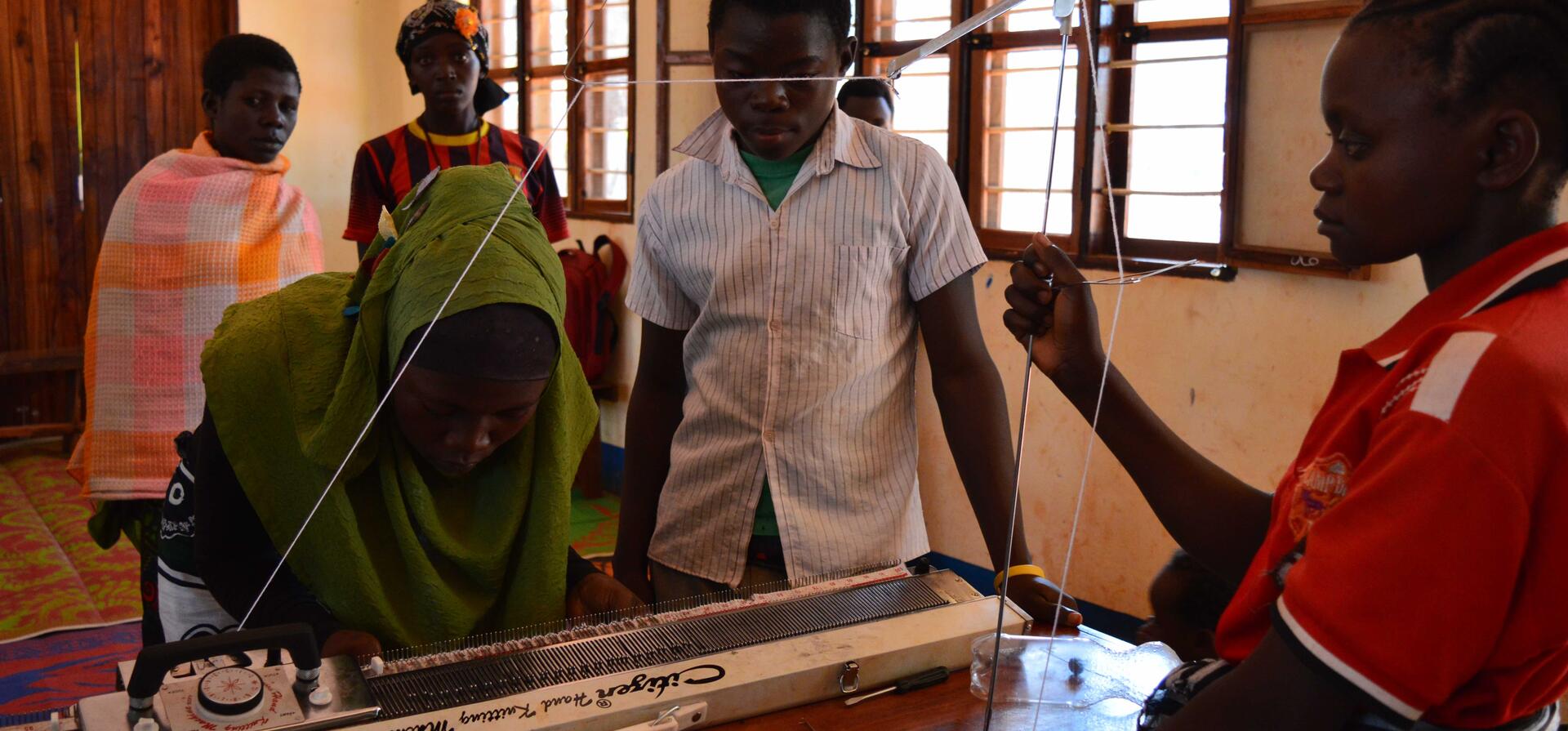 Tanzania. Tailoring lessons give refugees opportunities