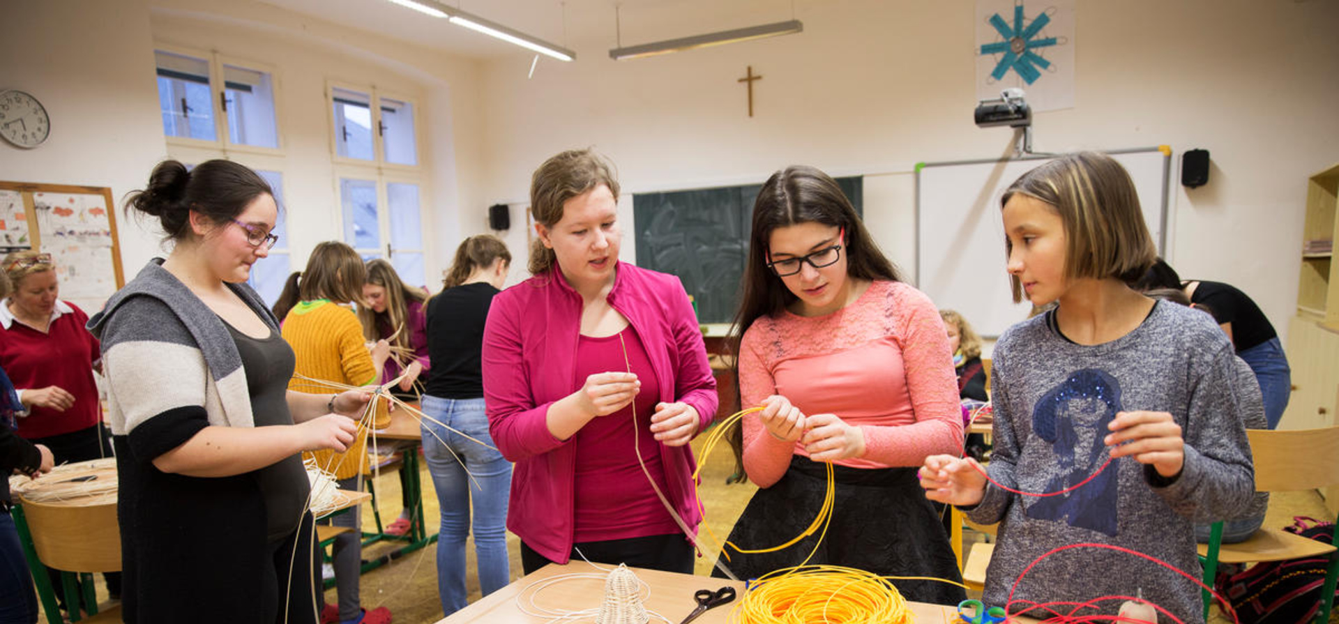 Czech Republic. Syrian students master Czech language to ease integration