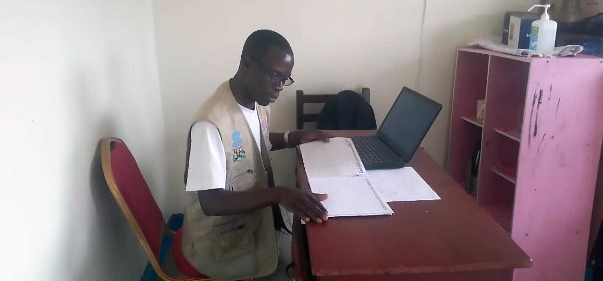 Uganda. DAFI scholar works as humanitarian