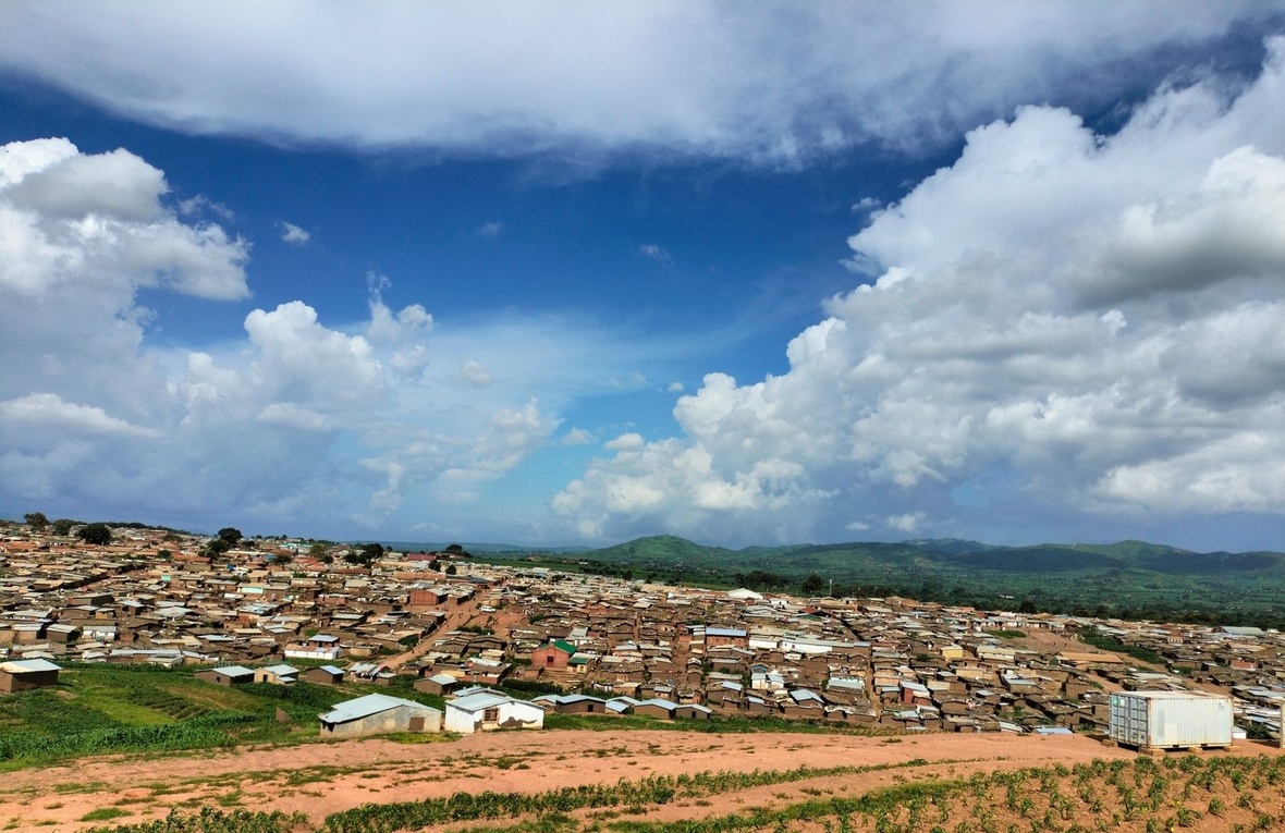 An aerial view of a refugee camp.