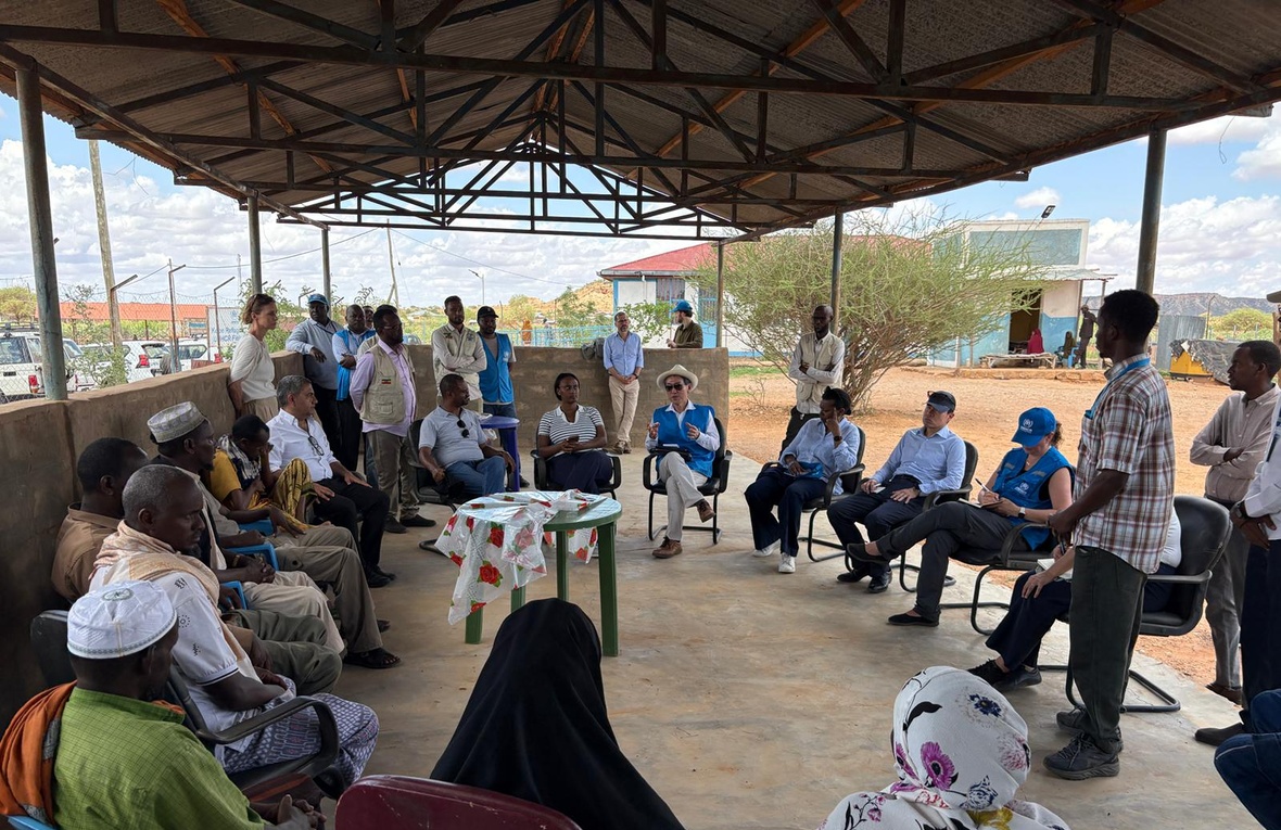 H.E. Mr. Oike Atsuyuki, Ambassador and Permanent Representative of Japan to the International Organizations in Geneva and Chairperson of the UNHCR Executive Committee, meets with refugee representatives in Melkadida, Somali Region, Ethiopia.