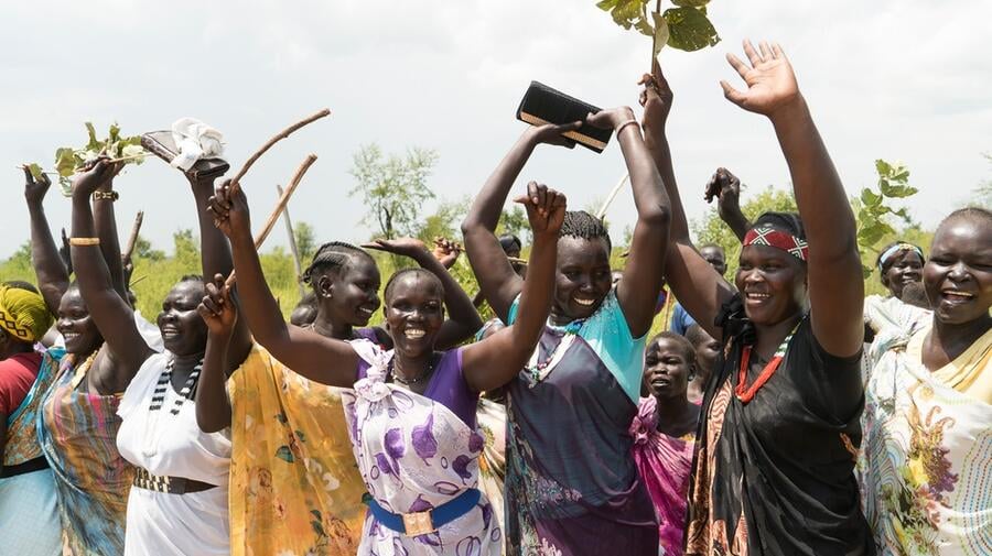 Uganda. South Sudanese women 