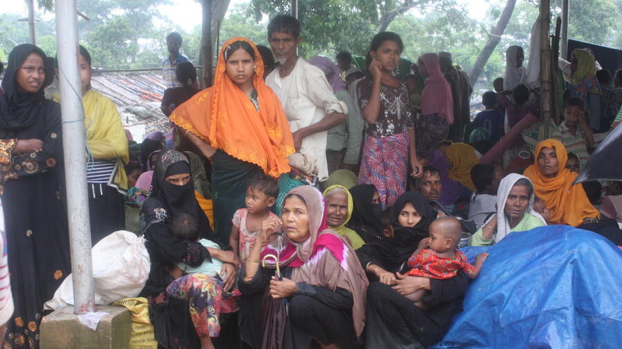 Bangladesh. Shelter urgently needed for Rohingya fleeing violence