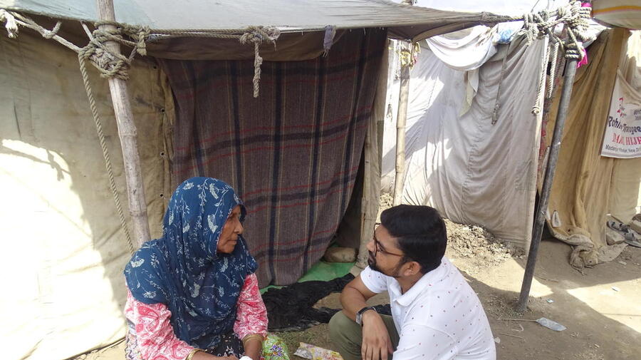 India. Indians rally to help Rohingya refugee fire victims