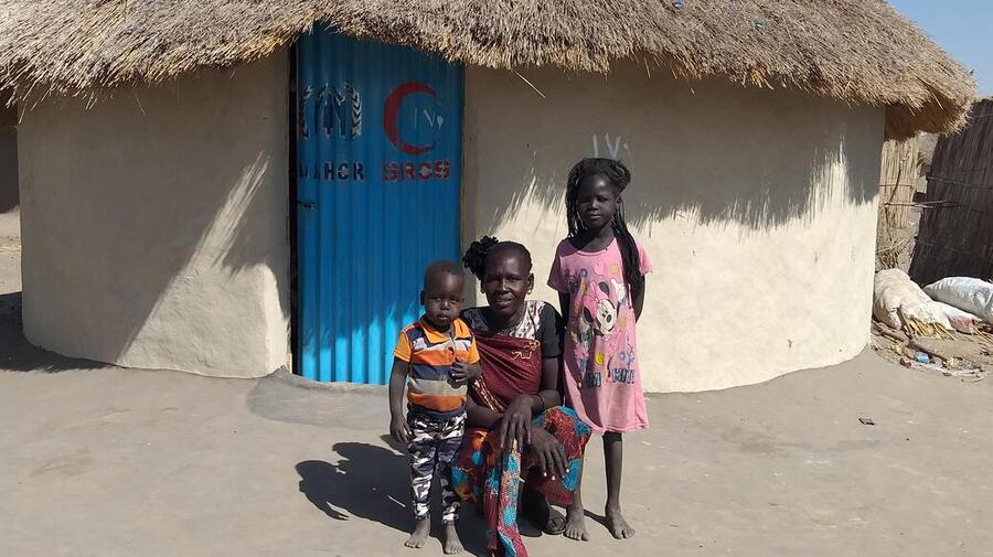 Sudan. Shelter project for refugees