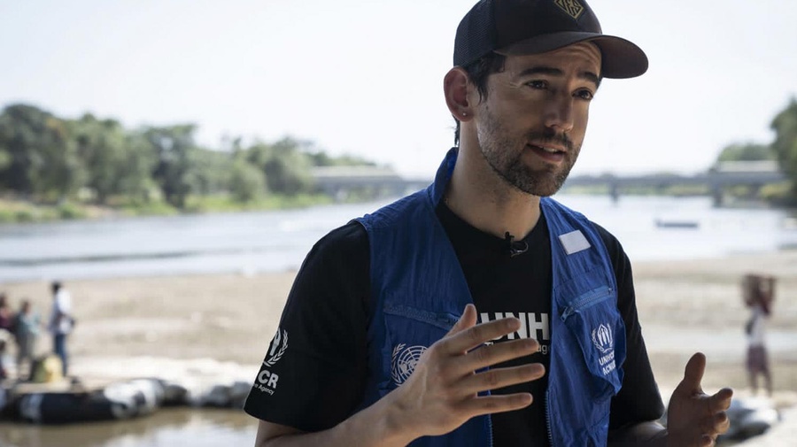 El actor y productor mexicano Luis Gerardo Méndez inició su colaboración con ACNUR en 2020.