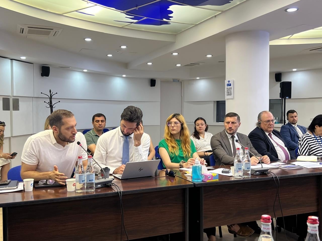 Representatives of partner organizations and diplomatic missions participate in the Armenia preparedness briefing.