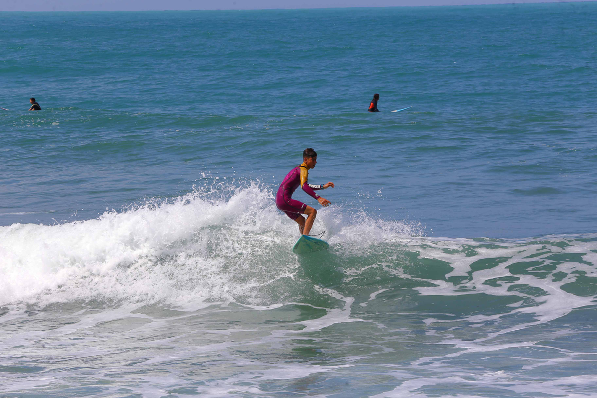 Lebanon. Syrian surfer finds refuge in the waves