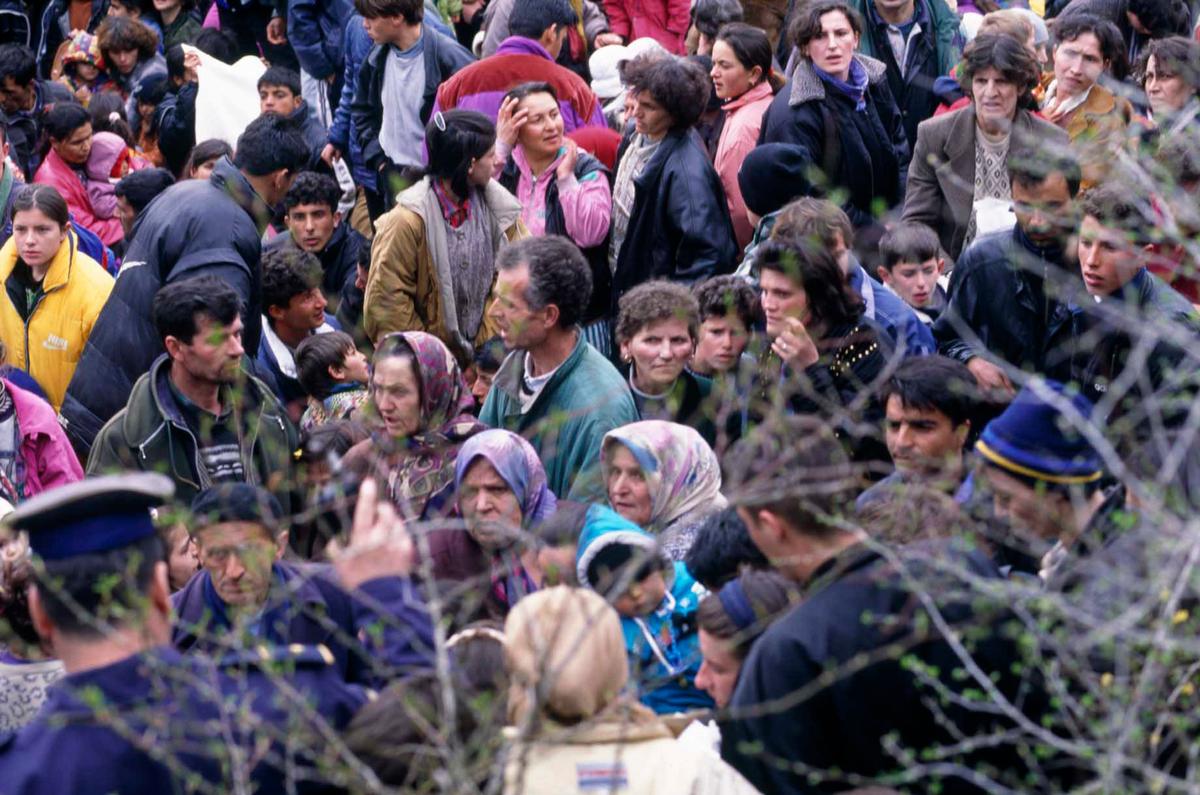 Former Yugoslav Republic of Macedonia. Refugees from Kosovo arrive in Blace