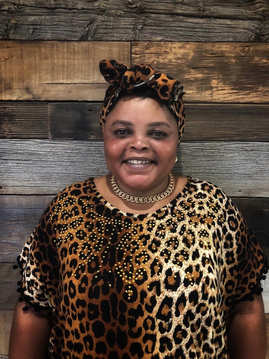 United States. Resettled refugees receive home on American TV show, Extreme Makeover Home Edition