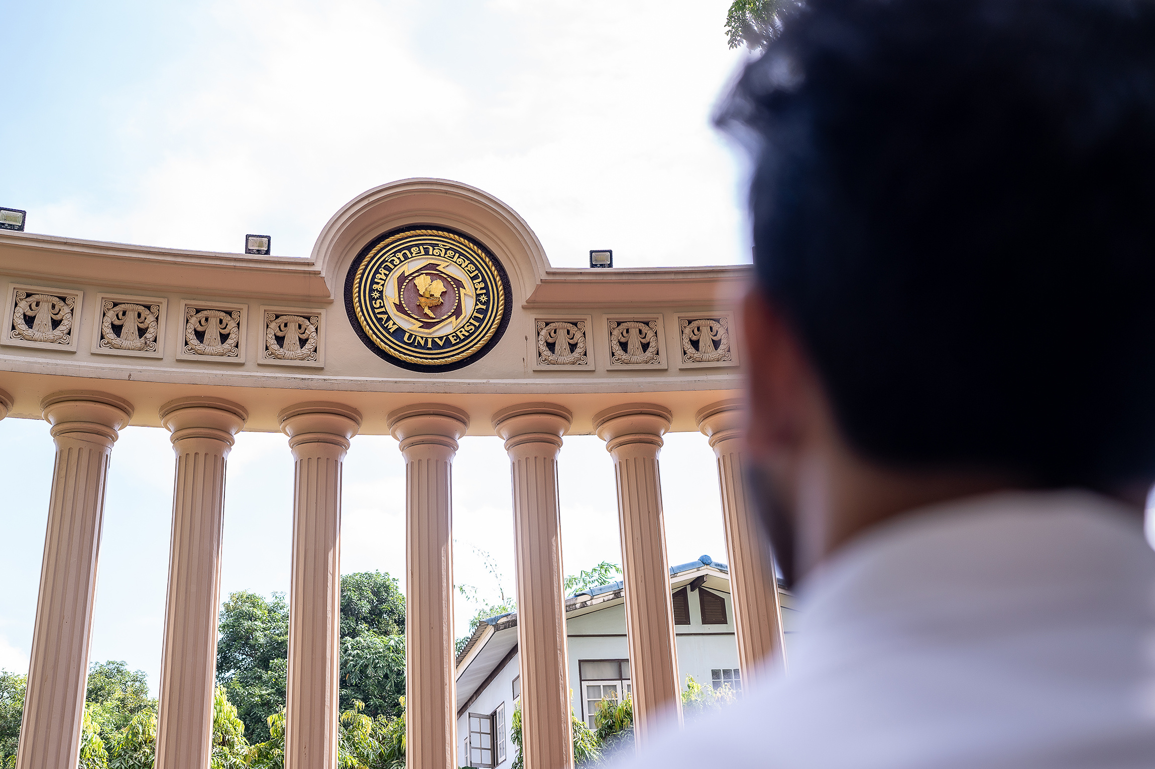 A refugee in Thailand attends Siam University through the UNHCR-DAFI programme