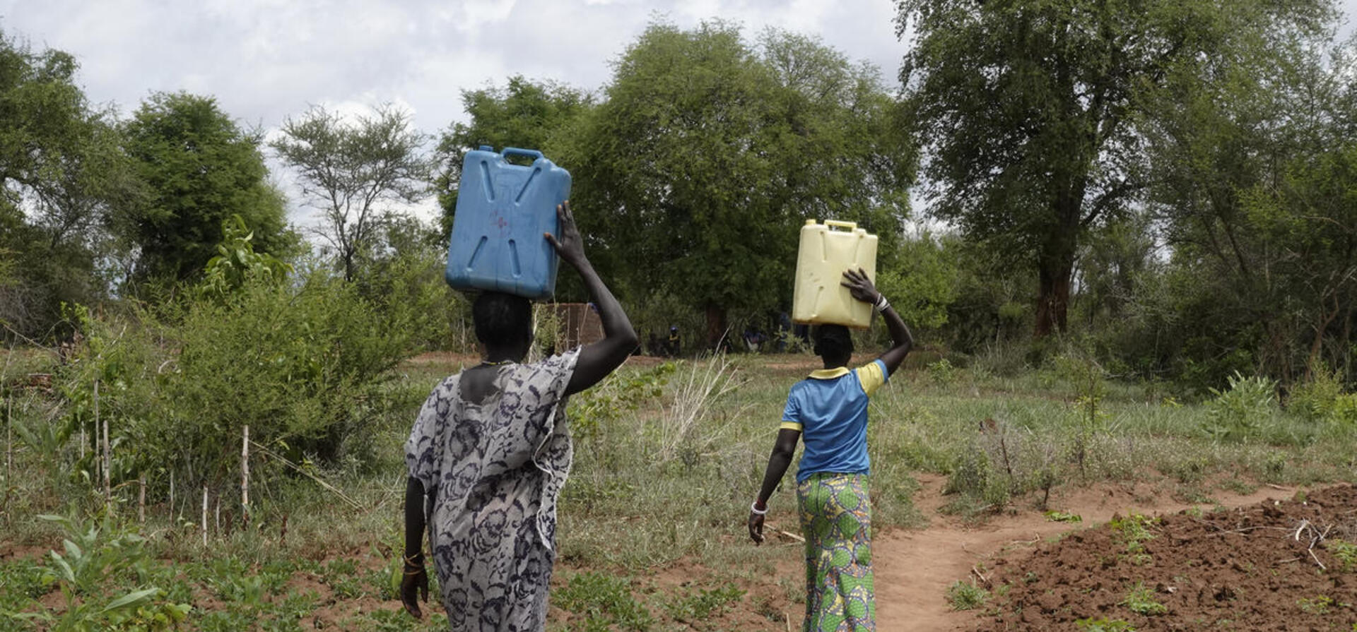 Uganda. Solar power delivers clean water to South Sudanese refugees' doorstep