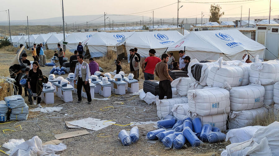 Iraq. Syrian refugees fleeing conflict receive aid and shelter at Bardarash camp
