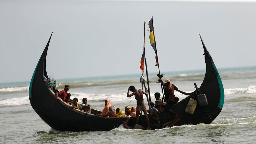 Bangladesh. Rohingya boat arrival