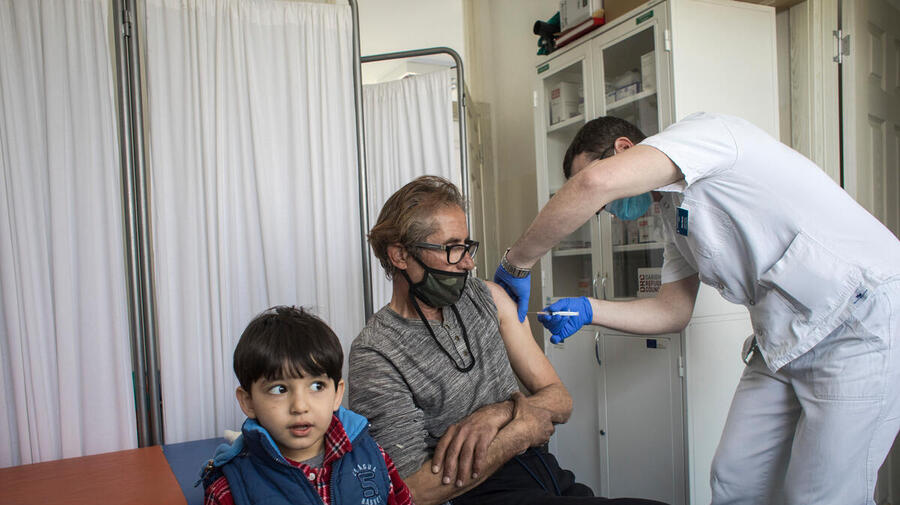 Serbia. Launch of a COVID-19 vaccination programme for refugees and migrants