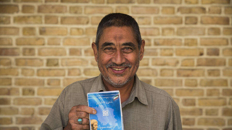 Iran. High Commissioner visits healthcare recipients in Tehran