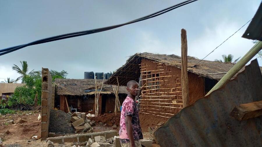 Mozambique. An IDP forced to displace again due to Cyclone Gombe