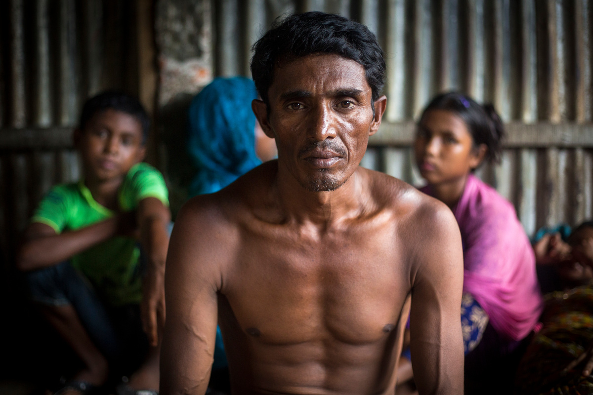 Bangladesh. Psychologists help Rohingya survivors