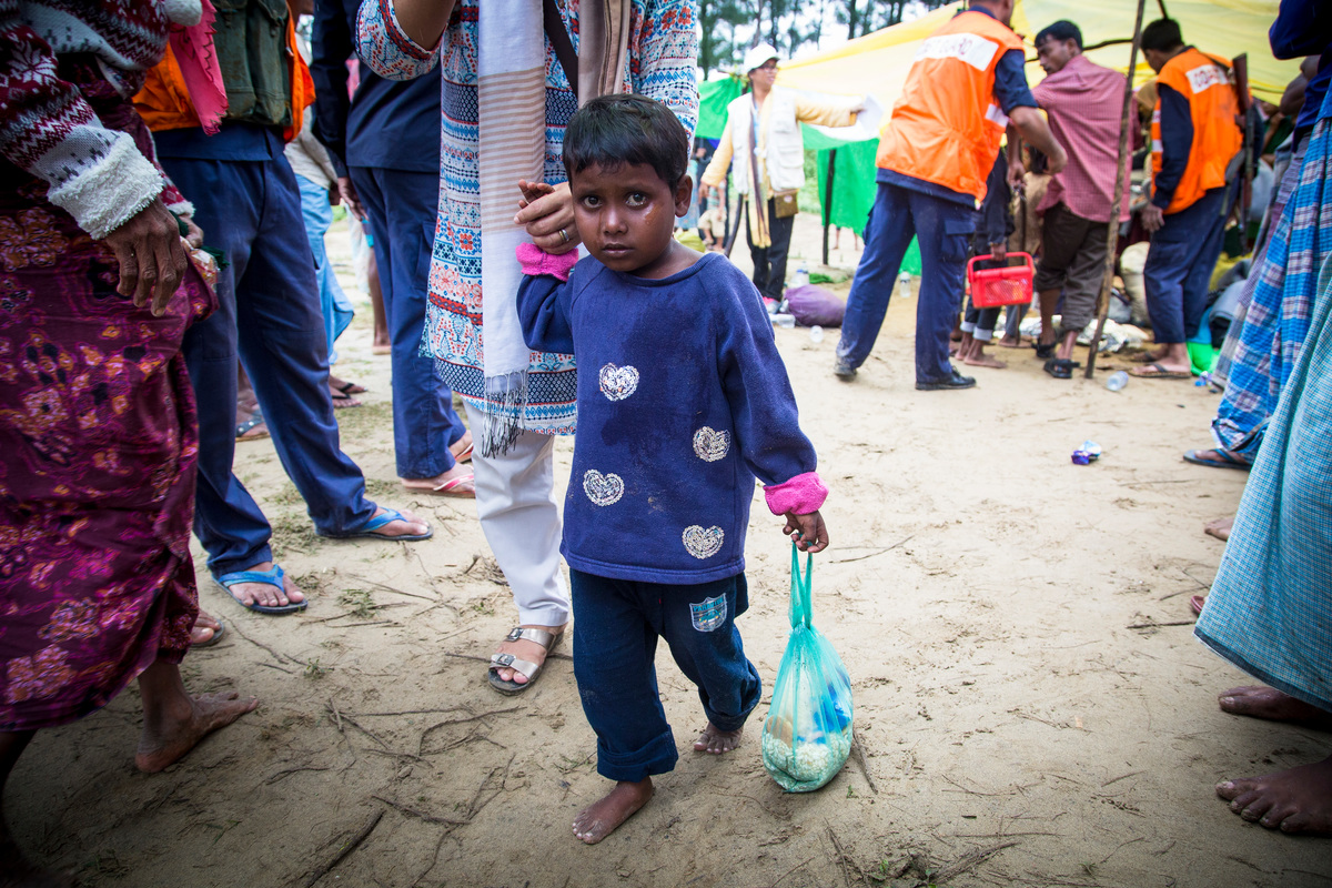 Bangladesh: Boat capsizes killing at least 4 Rohingya refugees