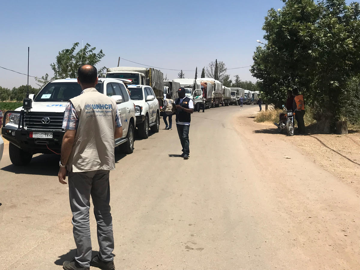 Syria. UN/SARC Inter-agency convoy reach people in Beit Jan for the first time since 2013