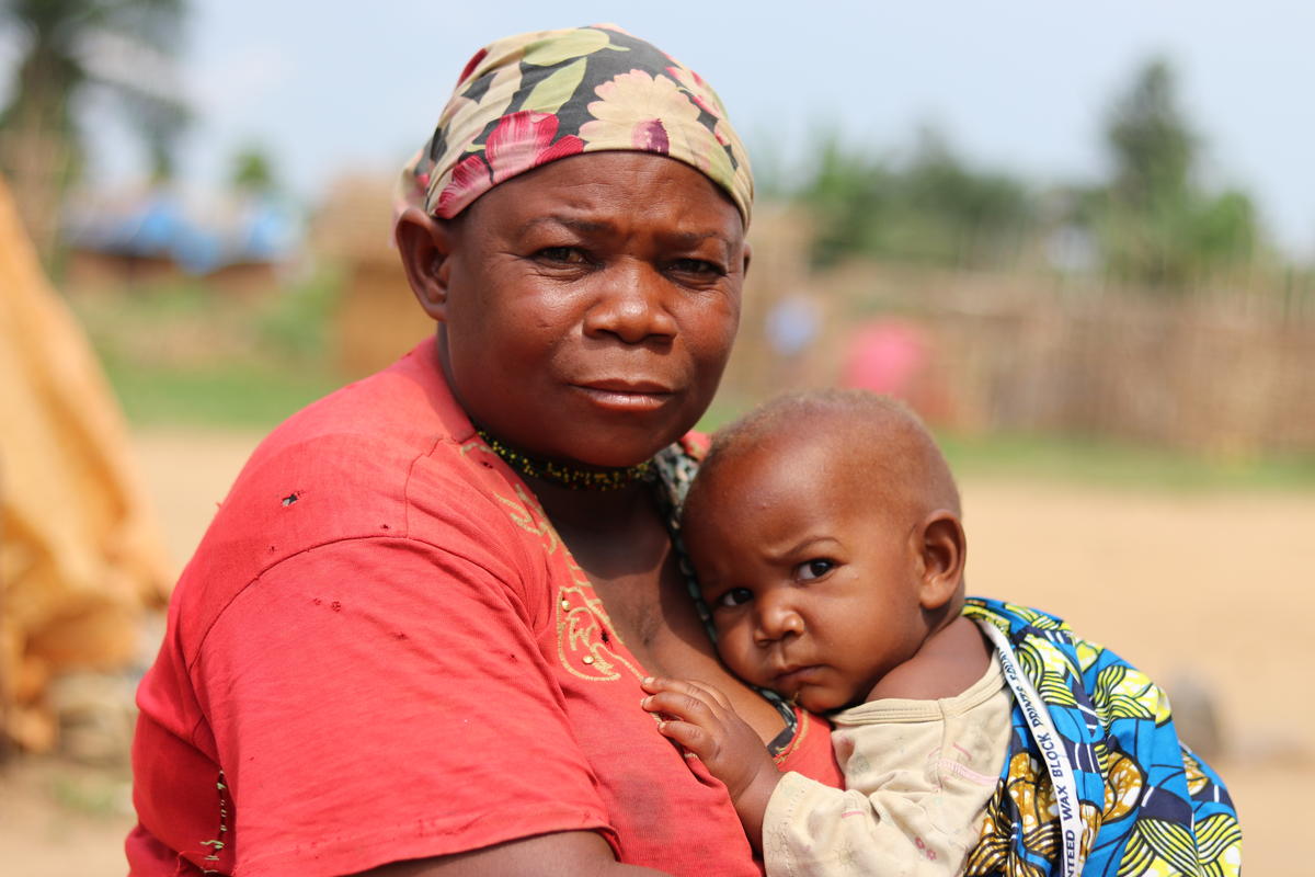 Democratic Republic of Congo. Mbuti IDPs (indigenous community)
