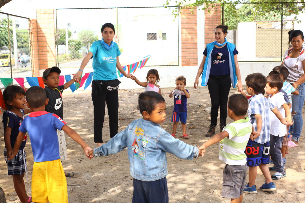 Colombia. Integrated assistance centre receives families living on Maicao streets