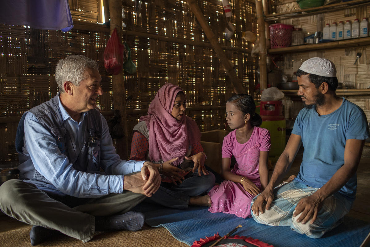 Bangladesh. Rohingya youth spearhead project to foster mental health