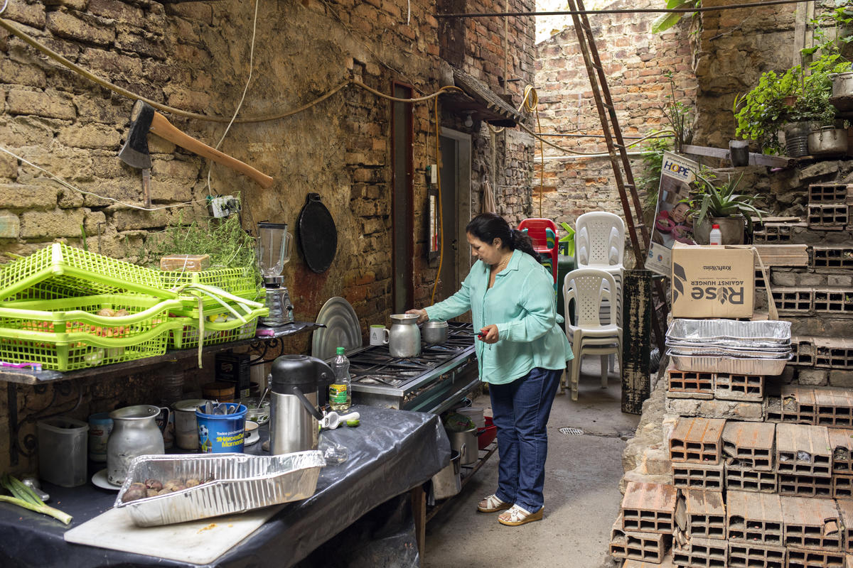 Colombia. Good Samaritan opens her home to Venezuelans in need