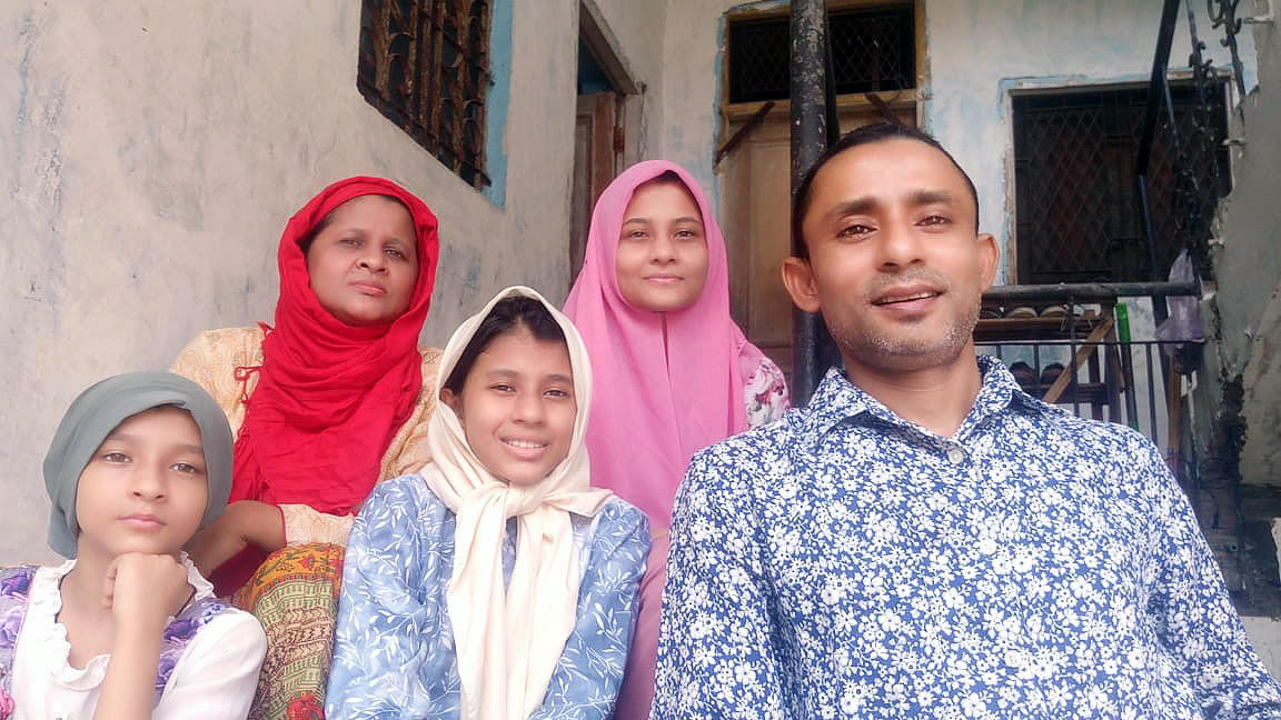 India. Refugees struggle to feed families during COVID-19