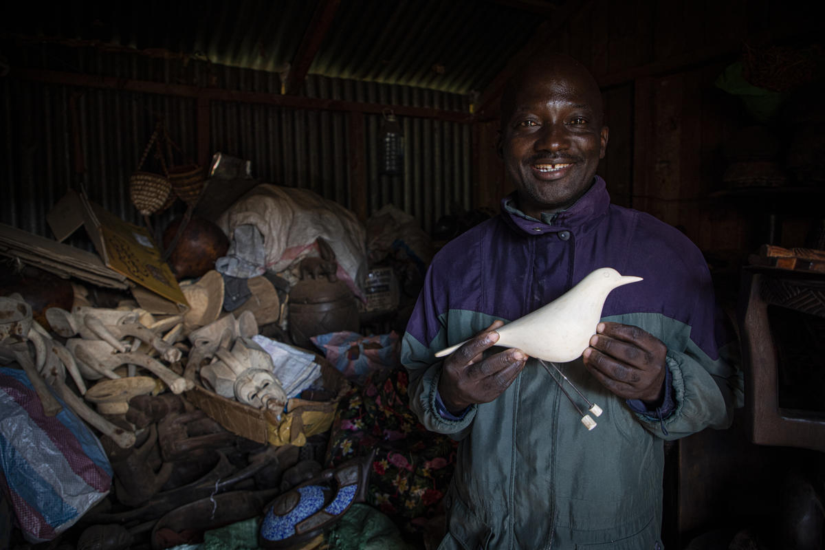 Kenya. Refugee artisans celebrate hope with holiday decorations