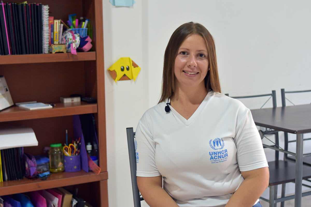 Colombia. UNHCR volunteer helps fellow Venezuelan refugees integrate