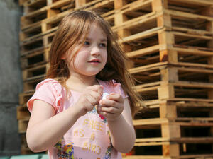 Moldova. Couple transform their factory into accommodation for refugees