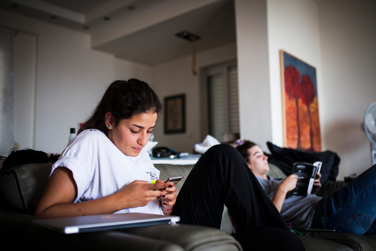 Greece. Syrian refugee returns from safe haven to help others