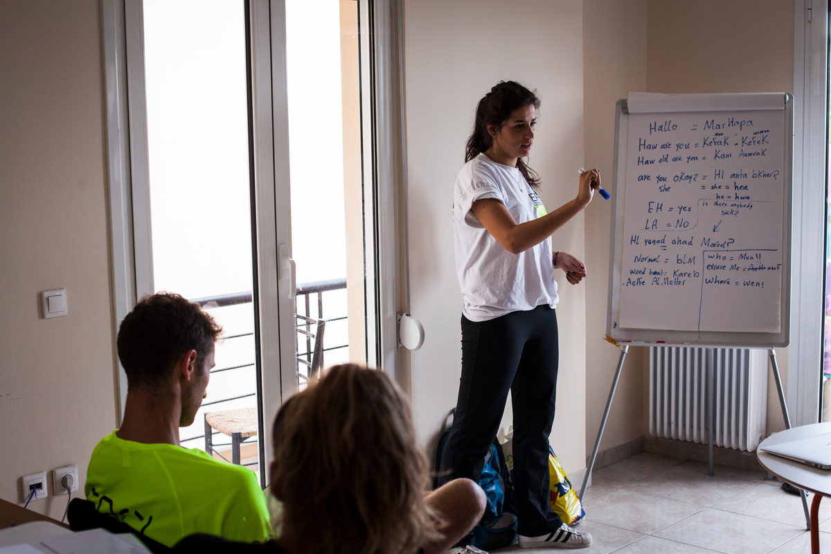 Greece. Syrian refugee returns from safe haven to help others