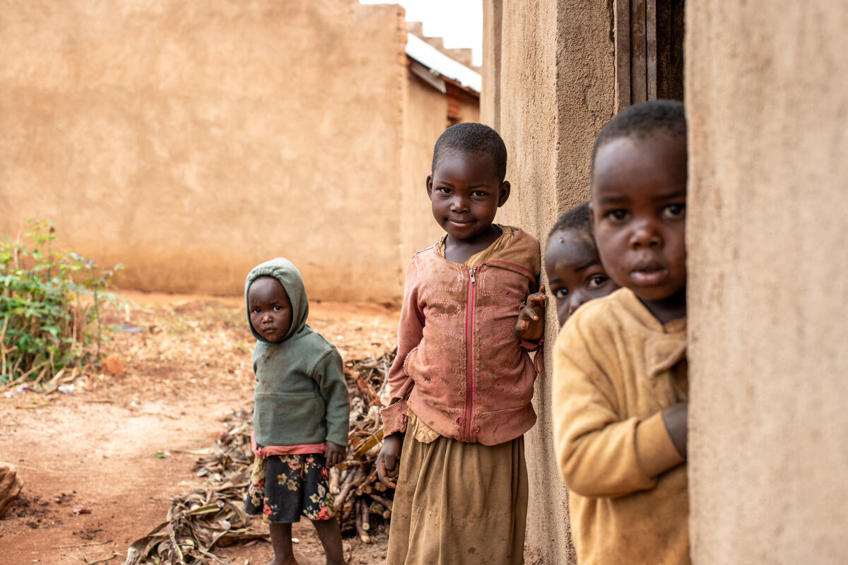 Burundi. UNHCR's Clements urges more support for Burundian refugees returning home