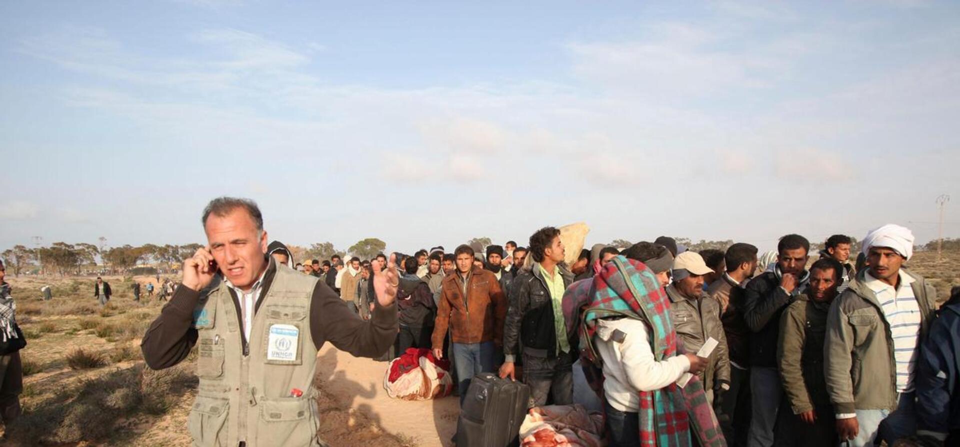 Tunisia. 2000 tents UNHCR