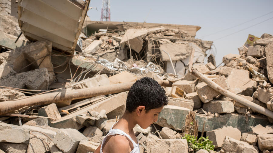 Iraq. Residents return to the rubble of Mosul to rebuild