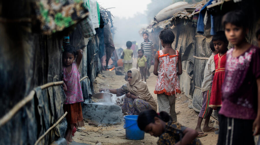 Bangladesh. Rohingya refugees displaced by violence in Myanmar