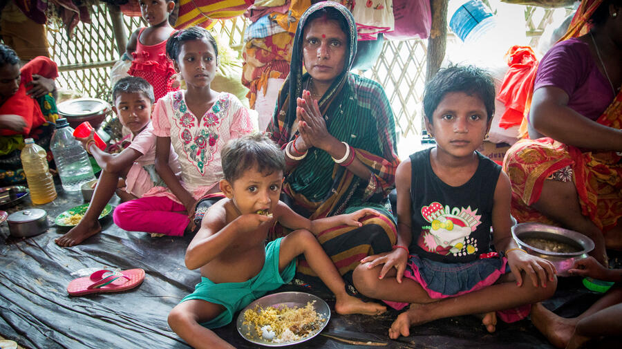 Bangladesh. Rohingya Hindu minority swept up in Myanmar violence