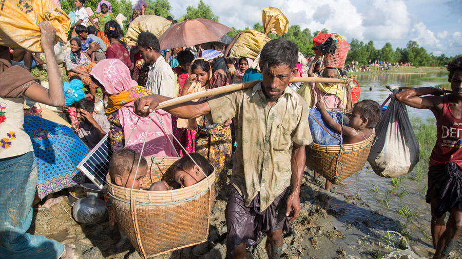 Bangladesh. Thousands of new Rohingya refugee arrivals cross the border